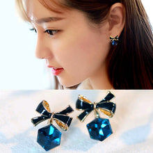 Load image into Gallery viewer, Blue-gift-box-with-bow-earrings-Splendid-Concepts